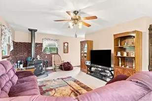 431 Newport Bridge Rd, Pine Island, NY 10969 - Photo 5