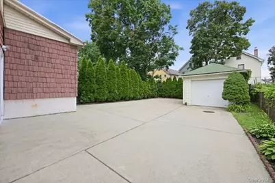 22237 Edmore Avenue, Queens Village, NY 11428 - Photo 25