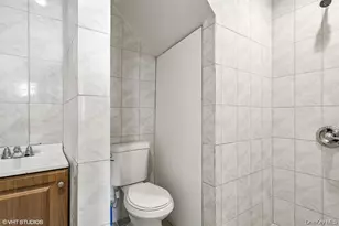 15 Stewart Pl, Yonkers, NY 10701 - Photo 27