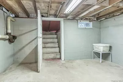 515 Gillette Avenue, Bayport, NY 11705 - Photo 25
