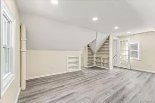84-02 Smedley St, Briarwood, NY 11435 - Photo 23