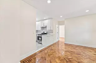 84-02 Smedley St, Briarwood, NY 11435 - Photo 5