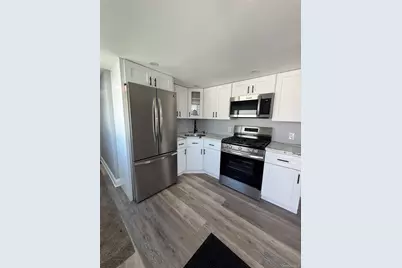 150 Main Street #1, Islip, NY 11751 - Photo 3