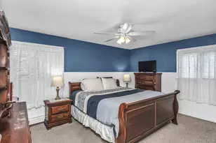 160 Overlook Dr, East Islip, NY 11730 - Photo 15