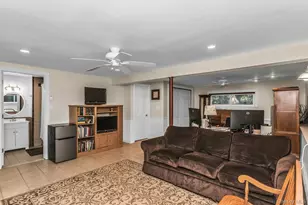 160 Overlook Dr, East Islip, NY 11730 - Photo 21