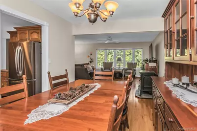 160 Overlook Drive, East Islip, NY 11730 - Photo 11