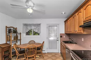 160 Overlook Dr, East Islip, NY 11730 - Photo 13