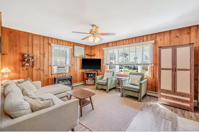 7 Beacon Drive, Sound Beach, NY 11789 - Photo 3