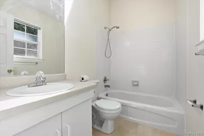 701 Park Avenue, Huntington, NY 11743 - Photo 21