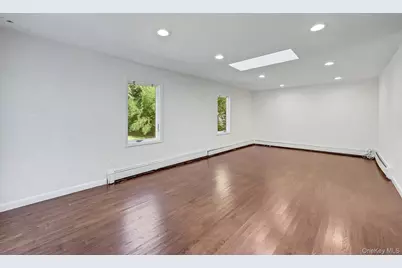 13 Colonial Road, Scarsdale, NY 10583 - Photo 11