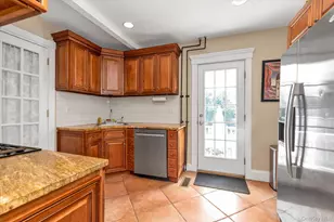 33 Adams St, East Rockaway, NY 11518 - Photo 11