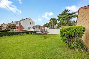 150 Holly Ave, Hempstead, NY 11550 - Photo 3