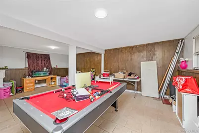 150 Holly Avenue, Hempstead, NY 11550 - Photo 25