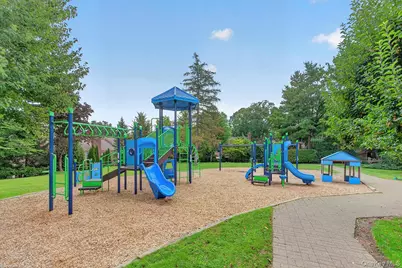 246 Treetop Crescent, Rye Brook, NY 10573 - Photo 15