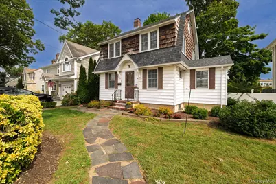 60 Ogston Terrace, Malverne, NY 11565 - Photo 5