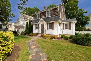 60 Ogston Terrace, Malverne, NY 11565 - Photo 5