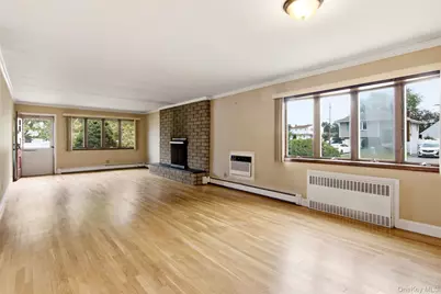 439 9th Street, West Babylon, NY 11704 - Photo 9