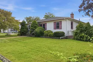 439 9th St, West Babylon, NY 11704 - Photo 3