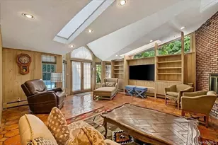 150 Ocean Ave, Lawrence, NY 11559 - Photo 17