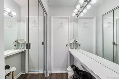 1 Consulate Drive #2H, Tuckahoe, NY 10707 - Photo 17