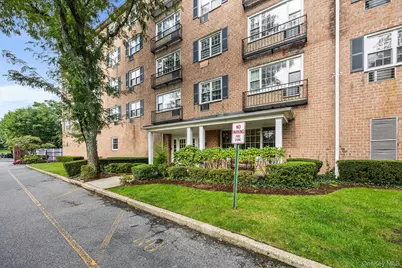 1 Consulate Drive #2H, Tuckahoe, NY 10707 - Photo 3