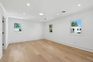 3 Aron Dr, Woodbury, NY 11797 - Photo 25