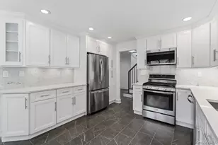 185 Harvard Dr, Plainview, NY 11803 - Photo 19