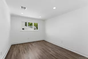 185 Harvard Dr, Plainview, NY 11803 - Photo 23