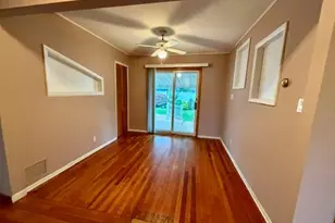392 Coleridge St, Levittown, NY 11756 - Photo 15