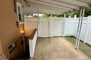 392 Coleridge St, Levittown, NY 11756 - Photo 5