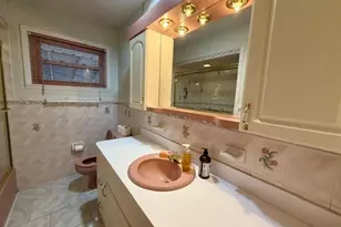 392 Coleridge St, Levittown, NY 11756 - Photo 19