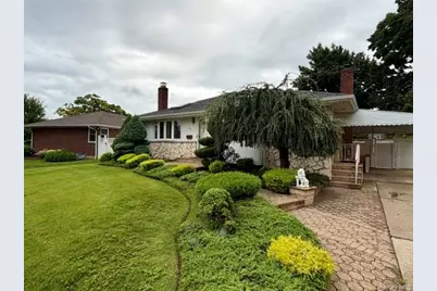392 Coleridge Street, Levittown, NY 11756 - Photo 3