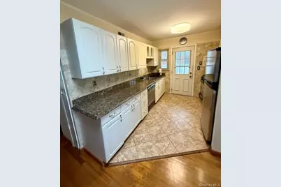 392 Coleridge Street, Levittown, NY 11756 - Photo 11