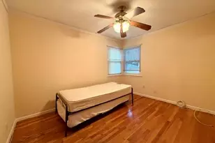 392 Coleridge St, Levittown, NY 11756 - Photo 17