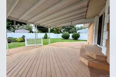 392 Coleridge Street, Levittown, NY 11756 - Photo 7