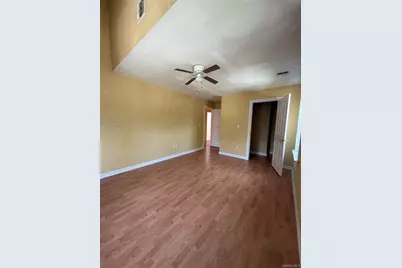 568 Park Avenue, West Hempstead, NY 11552 - Photo 17