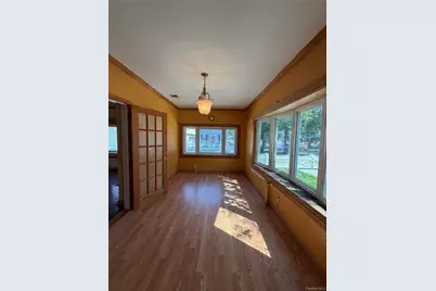 568 Park Avenue, West Hempstead, NY 11552 - Photo 5