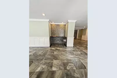 85 10 151st Ave #5G, Howard Beach, NY 11414 - Photo 3