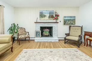 19 Elm St, Greenvale, NY 11548 - Photo 7