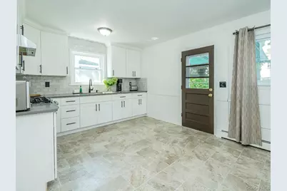 19 Elm Street, Greenvale, NY 11548 - Photo 13
