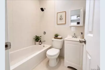 5712 Xenia St, Corona, NY 11368 - Photo 5