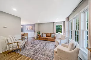 7 Hewlett Ave, Patchogue, NY 11772 - Photo 5