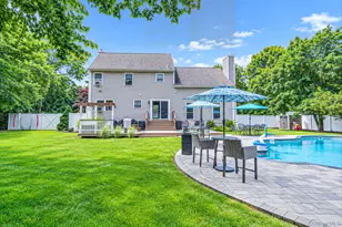 7 Hewlett Ave, Patchogue, NY 11772 - Photo 21