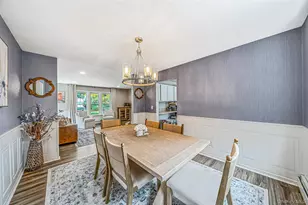7 Hewlett Ave, Patchogue, NY 11772 - Photo 7