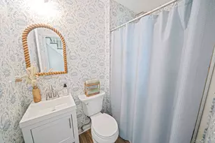 7 Hewlett Ave, Patchogue, NY 11772 - Photo 17