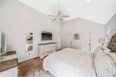 7 Hewlett Avenue, Patchogue, NY 11772 - Photo 13