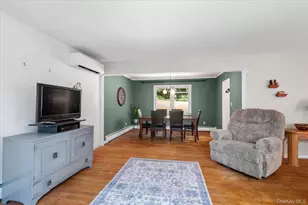 24 Willow Pl, Lake Peekskill, NY 10537 - Photo 9