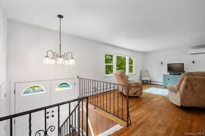 24 Willow Place, Lake Peekskill, NY 10537 - Photo 5