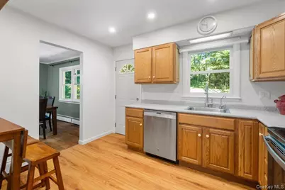 24 Willow Place, Lake Peekskill, NY 10537 - Photo 15