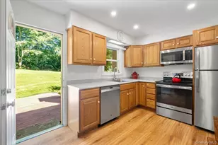 24 Willow Pl, Lake Peekskill, NY 10537 - Photo 17